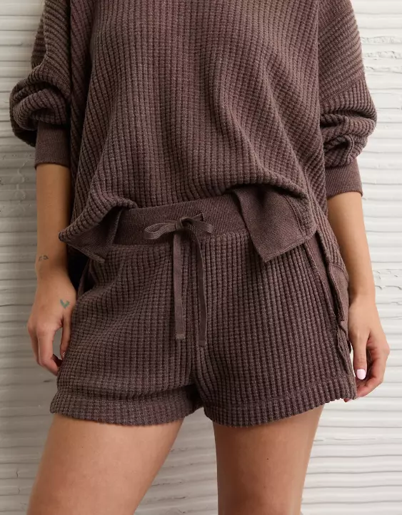 AE High-Waisted Big Hug Fleece Short - Image 6