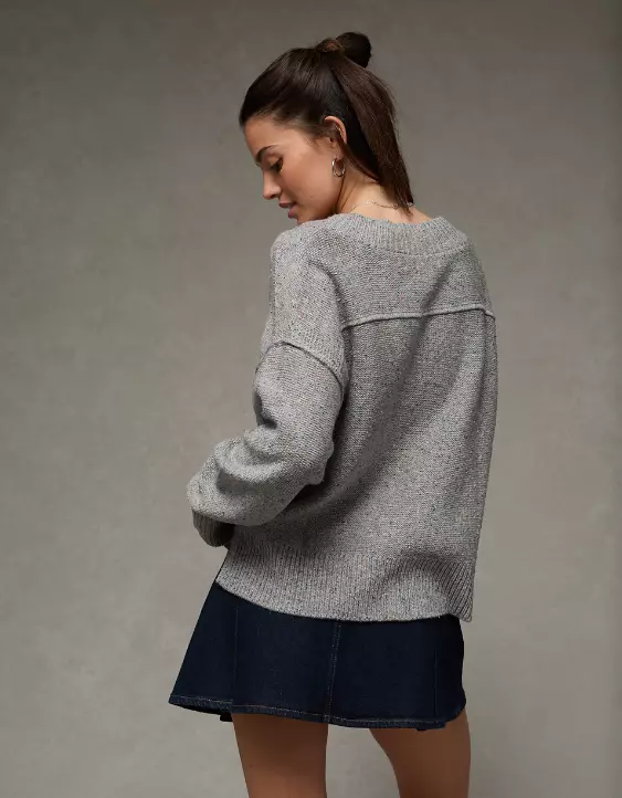 AE Long Weekend V-Neck Sweater - Image 2